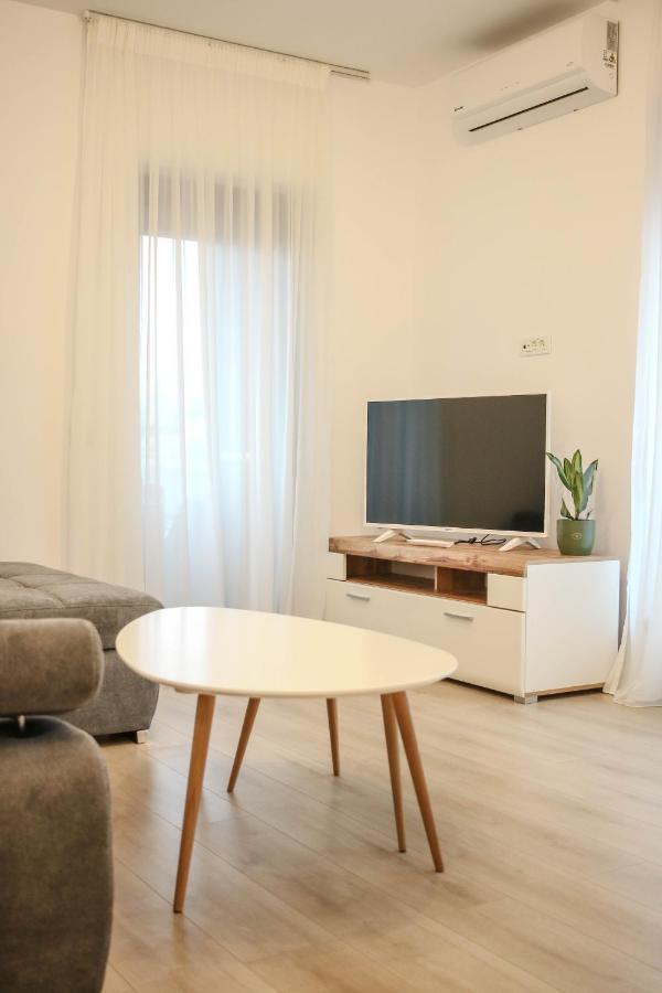 The Next Door Apartaments บูคาเรสต์ ภายนอก รูปภาพ